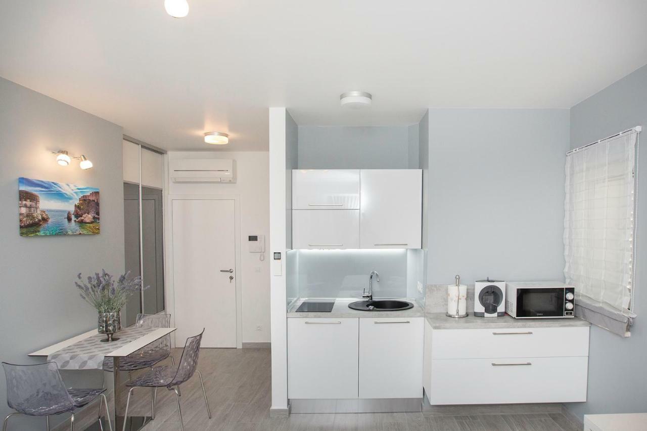 Villa Apartments Art Trogir Bagian luar foto