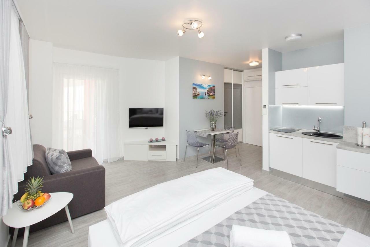 Villa Apartments Art Trogir Bagian luar foto