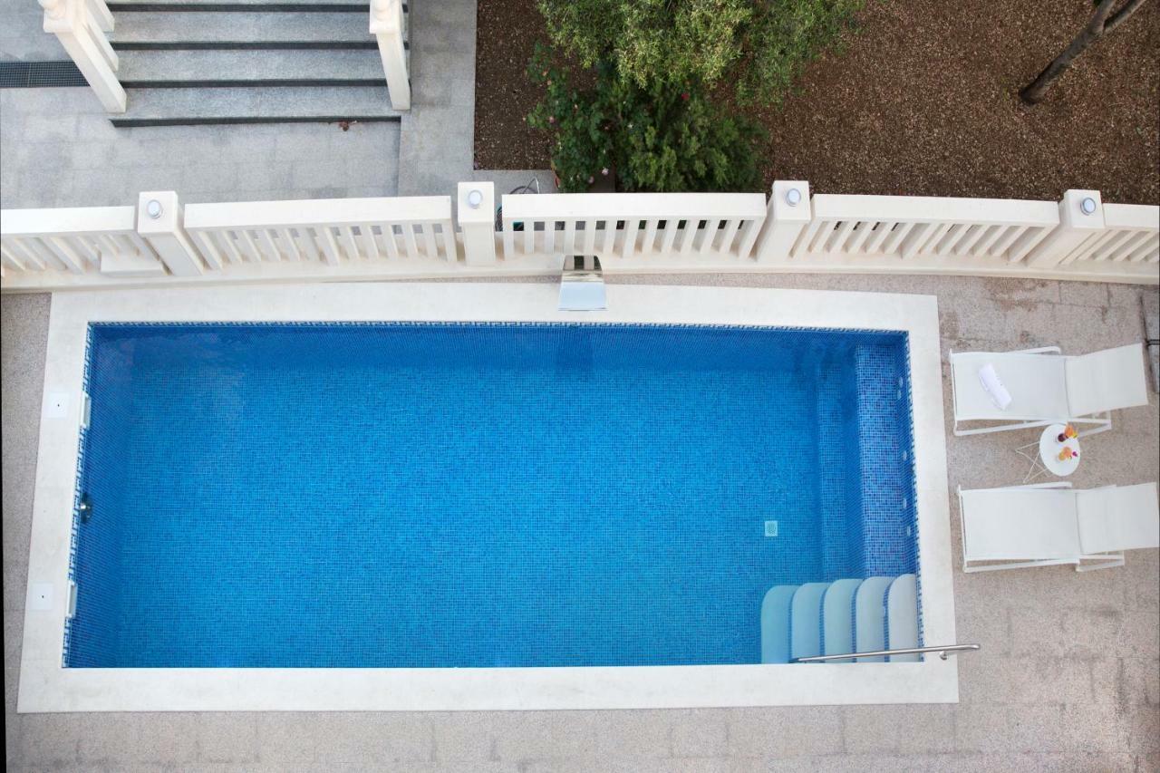 Villa Apartments Art Trogir Bagian luar foto