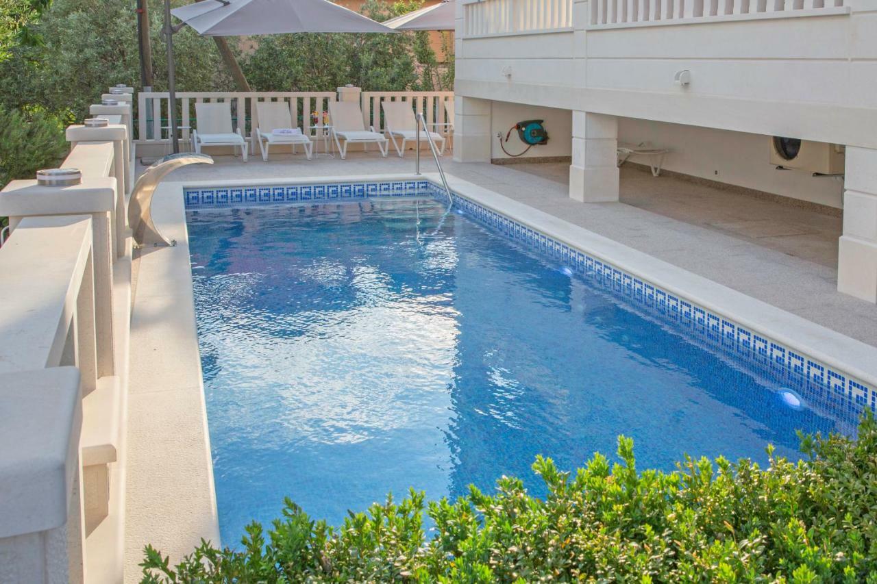 Villa Apartments Art Trogir Bagian luar foto