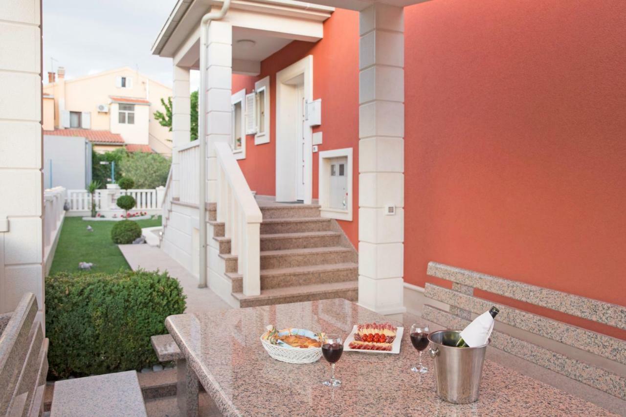 Villa Apartments Art Trogir Bagian luar foto